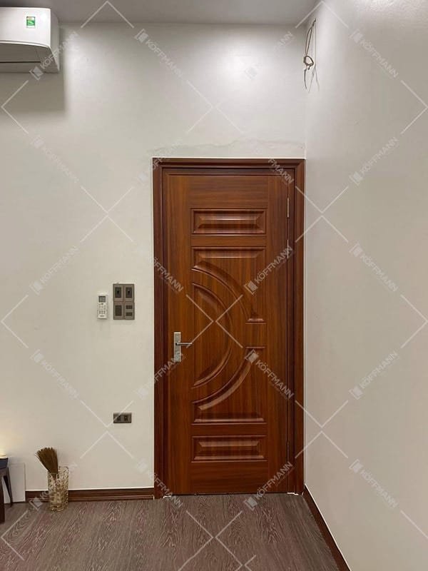 Cửa thép vân gỗ Koffmann KG-1.01 1 cánh - Bến Tre