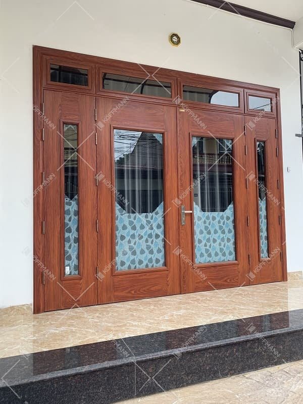 Cửa thép vân gỗ 4 cánh Koffmann KG-41.K.K-4TK tại Bến Tre
