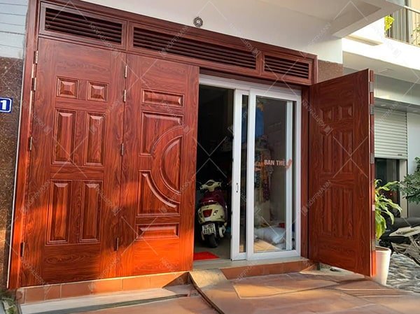 Cửa thép vân gỗ Koffmann KG-42.01.04-3NC 4 cánh - Bến Tre