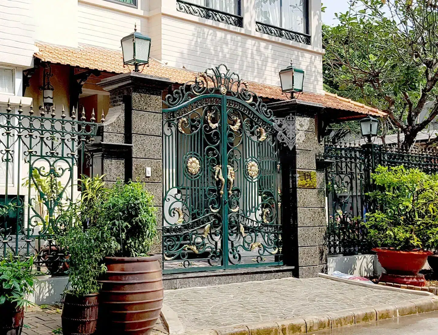 8 Bí Quyết Vàng Chọn Mua Sắt Mỹ Thuật Đẹp Hợp Túi Tiền 9 8 bí quyết chọn mua sắt mỹ thuật